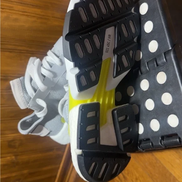 Em’s sneaker closet Adidas.. Gray and White Sneakers with Neon Accents BRAND NEW - Picture 2 of 3